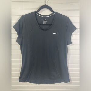 Nike Black Women's XL Dri-FIT Short Sleeve Mesh Back Running Shirt EUC